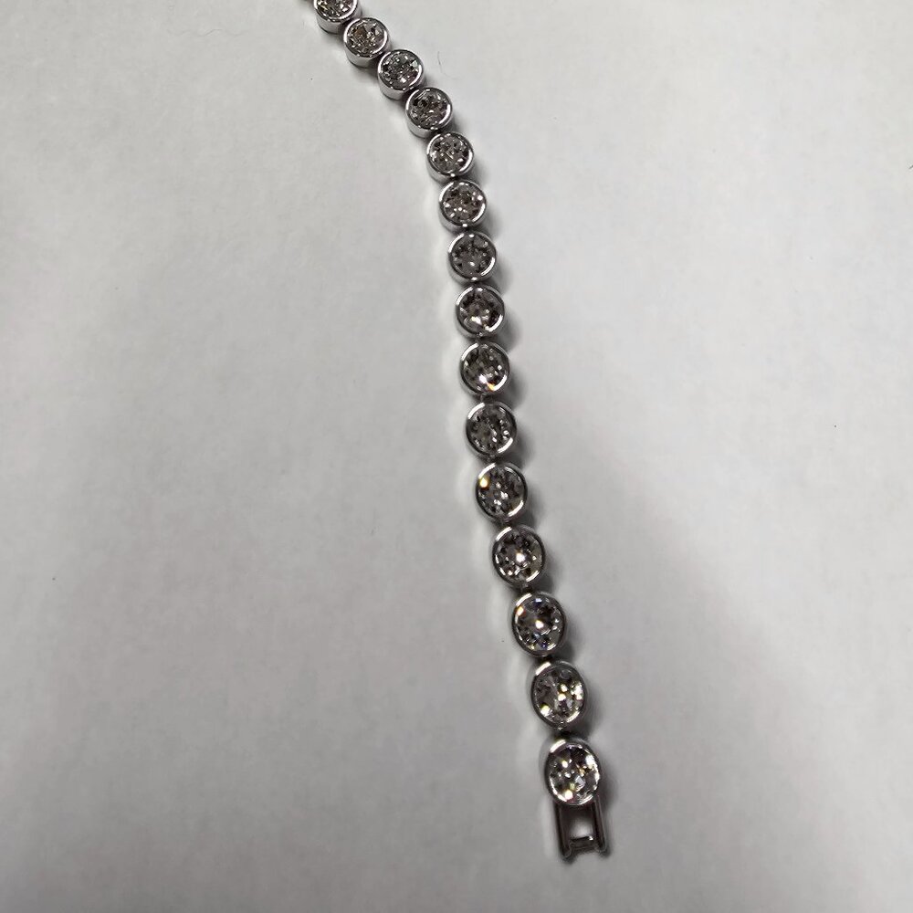 WHITE Ice Bracelet by Touchstone Crystal by Swarovski ✨ New in box